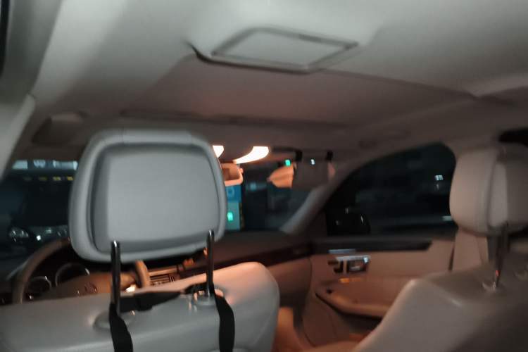 Used Mercedes-Benz E-Class 2012 E 300 L Elegant Model Headliner