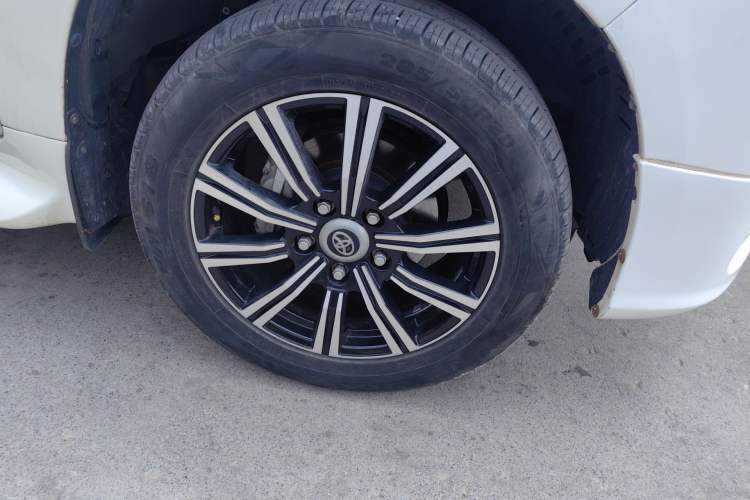 Used Toyota Land Cruiser 