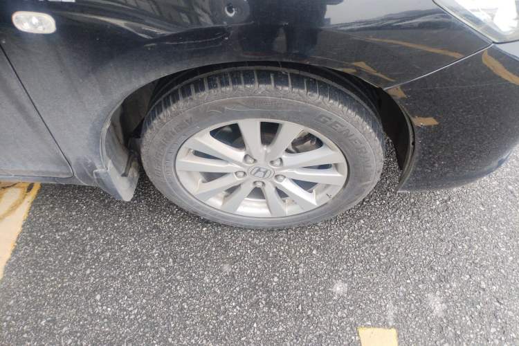 Used Honda Civic 2014 1.8L automatic comfort version Right Front Wheel Hub