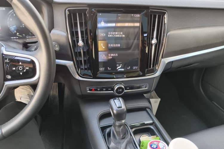 Used Volvo V90 2019 Cross Country T5 AWD Smart Range Version China VI Standard
