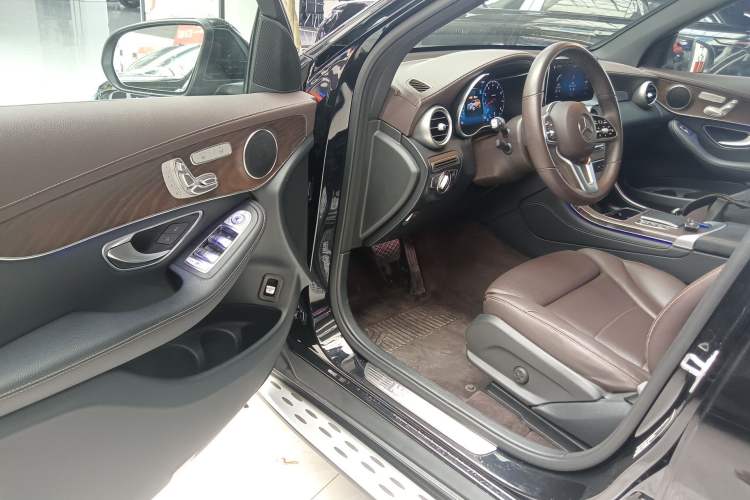 Used Mercedes-Benz GLC 2021 GLC 260 L 4MATIC Luxury Model Driver Seat