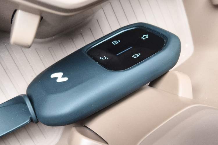 Used ONVO Luxeed L90 2025 Model—Ultra Six-Seater Version