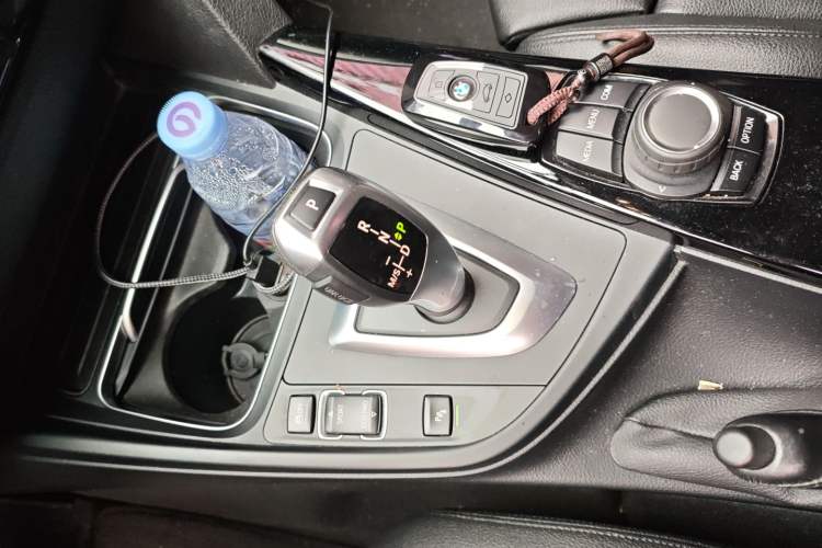 Used BMW 3 Series GT 2018 320i Sport Edition
