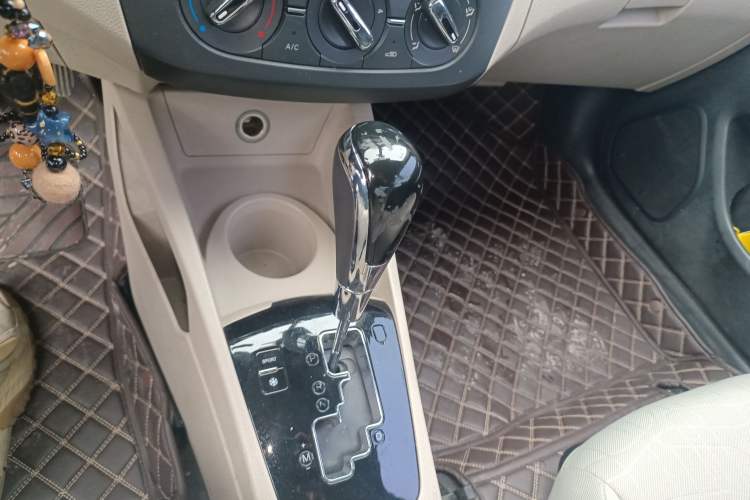 Used Dongfeng Aeolus A30 2014 1.5L Automatic ZhiShang Model