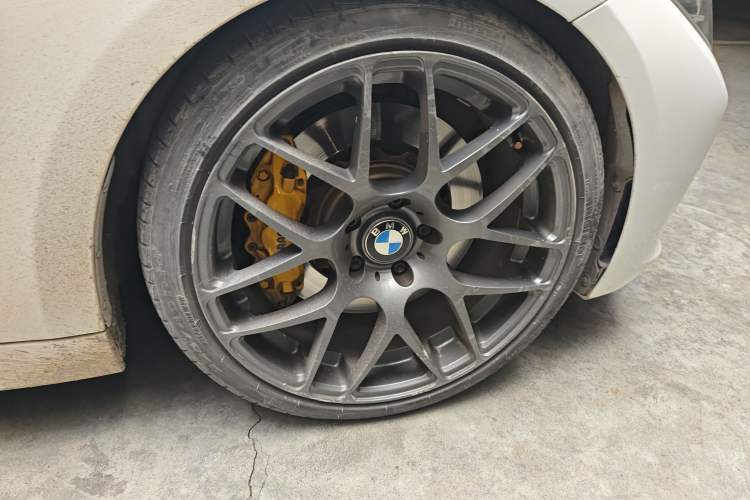 Used BMW 3 Series 2015 316i Active Edition Right Front Wheel Hub