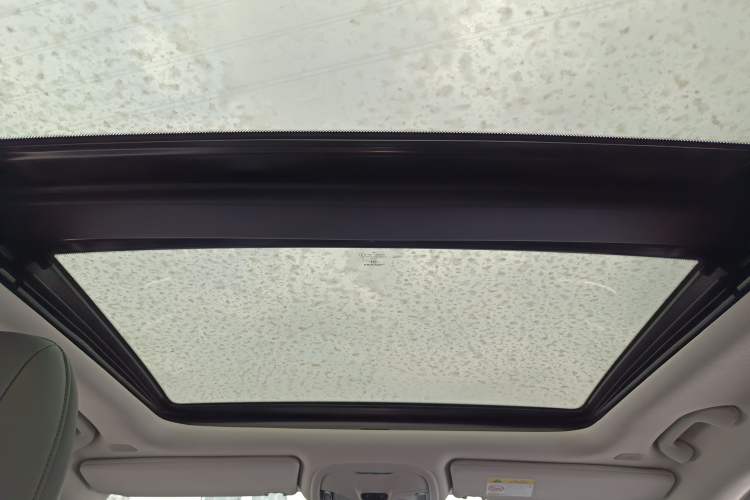 Used Jeep Cherokee 2020 2.0T Two-Wheel Drive Leading Edition