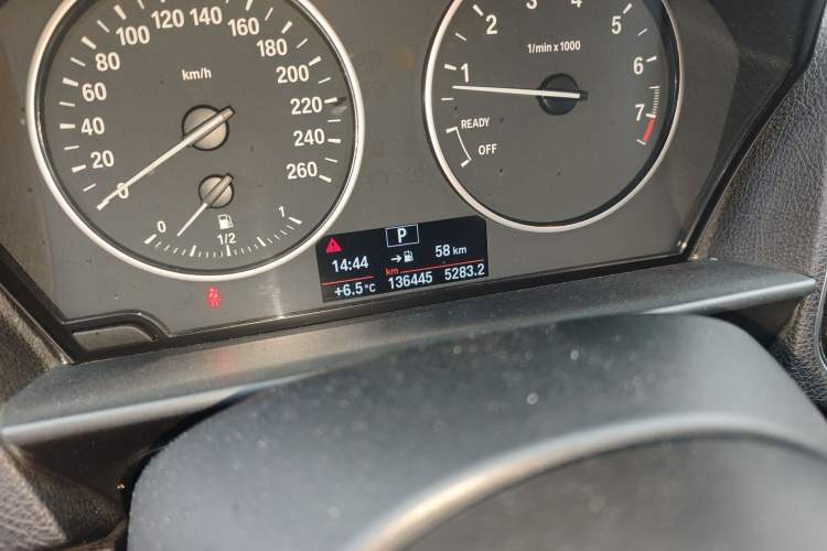 Used BMW 1 Series 2012 116i Leading Model Odometer Close Up