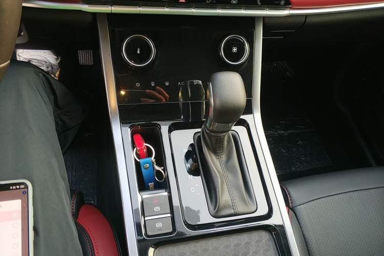 Used Chery Tiggo 5x 2022 Superhero Edition 1.5L CVT Fashion Model Gear Lever