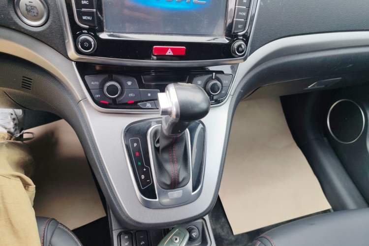 Used Haval H6 2015 Sport Edition 1.5T Automatic Two-Wheel Drive Luxury Model