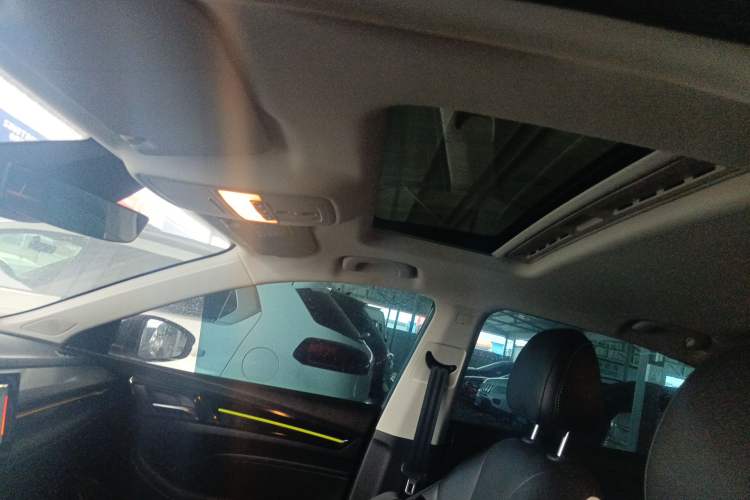 Used Roewe i5 2021 1.5L CVT Starry Edition
