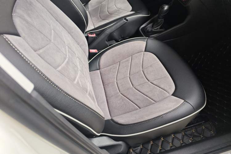 Used Volkswagen Santana 2016 1.6L Automatic Fashion Edition Right Front Seat