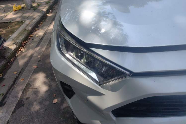 Used Toyota RAV4 2022 Dual-Engine 2.5L E-CVT Four-Wheel Drive Elite Plus Edition
