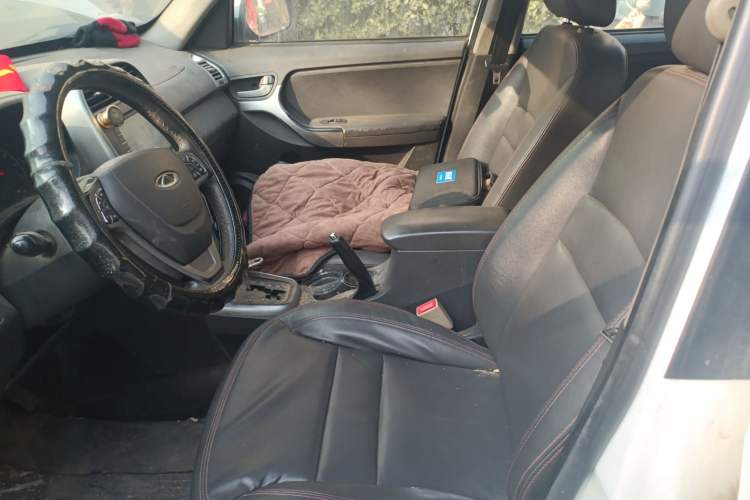 Used Chery Tiggo 3 2015 1.6L CVT ZhiShang Commemorative Edition