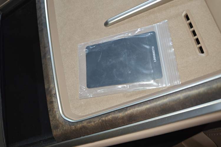 Used ONVO Luxeed L90 2025 Model—Pro Six-Seater Version