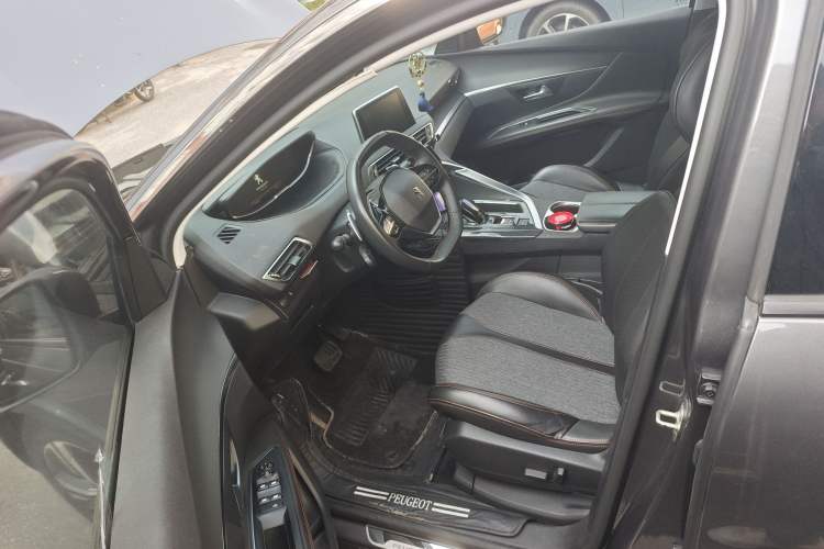 Used Peugeot 5008 2017 380THP 5-Seater Elite Edition