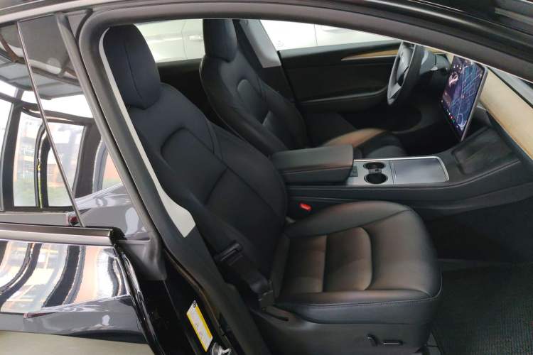 Used Tesla Model Y 2021 Standard Range Rear-Wheel Drive Version
