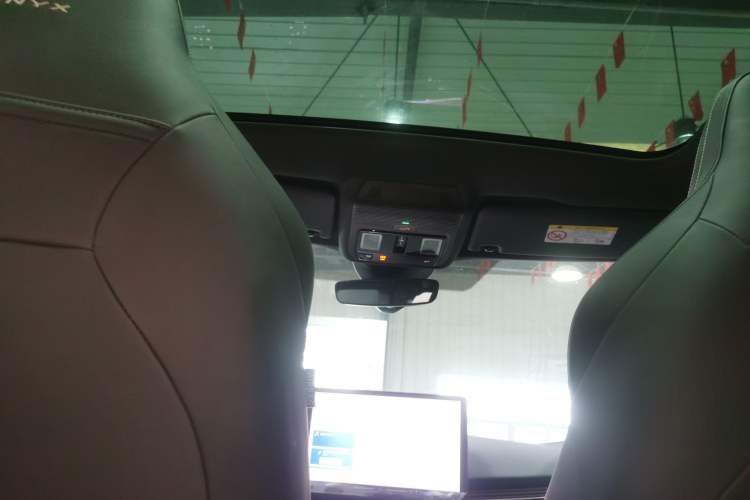 Used Volkswagen ID.UNYX 2024 Revised Pro Long-Range Version Headliner