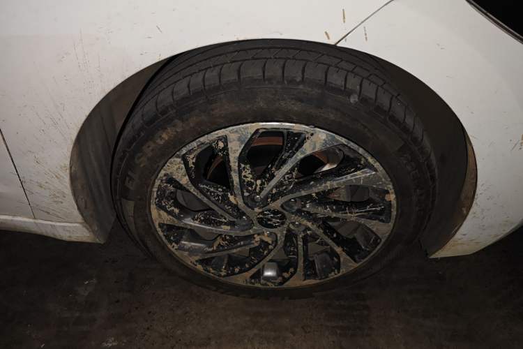 Used Hyundai Elantra (6th Generation / Lingdong) 2020 1.4T Dual-Clutch Xuan Dong · Dynamic Version Right Front Wheel Hub