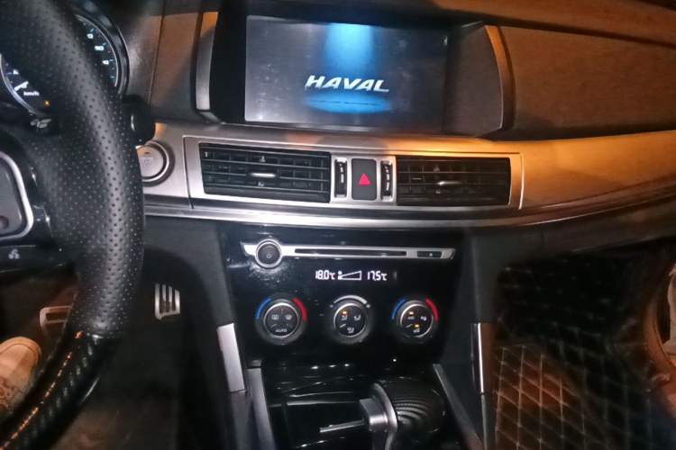 Used Haval H7 2017 Blue-Label H7L 2.0T Automatic Luxury Model
