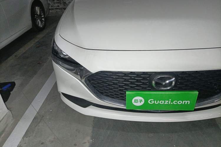 Used Mazda Mazda 3 Axela 2023 1.5L Manual ZhiMei Edition
