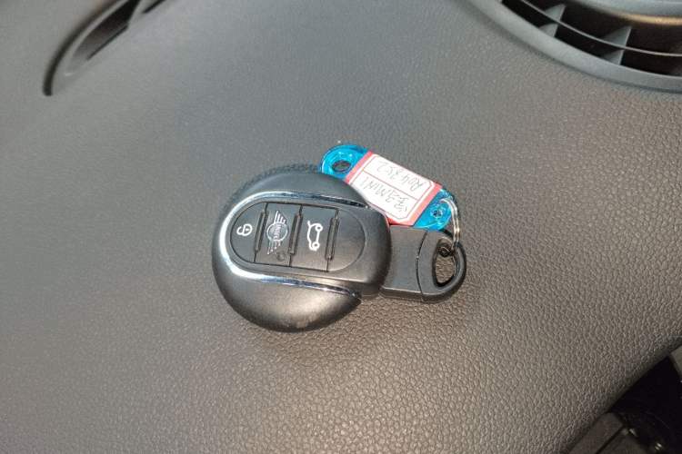 Used MINI MINI 2022 1.5T COOPER Classic Edition
