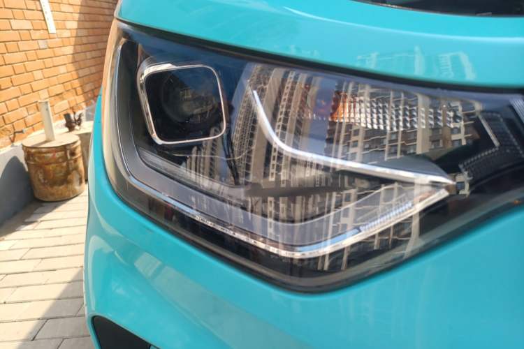 Used SOL E10X 2021 302 km Range Fashion Edition 30.2 kWh