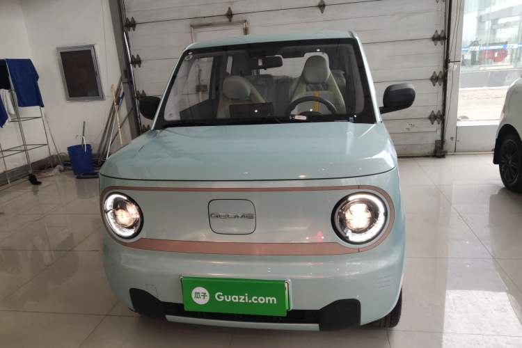 Used Geely Galaxy Panda 2024 Panda Mini 200km Endurance Bear
