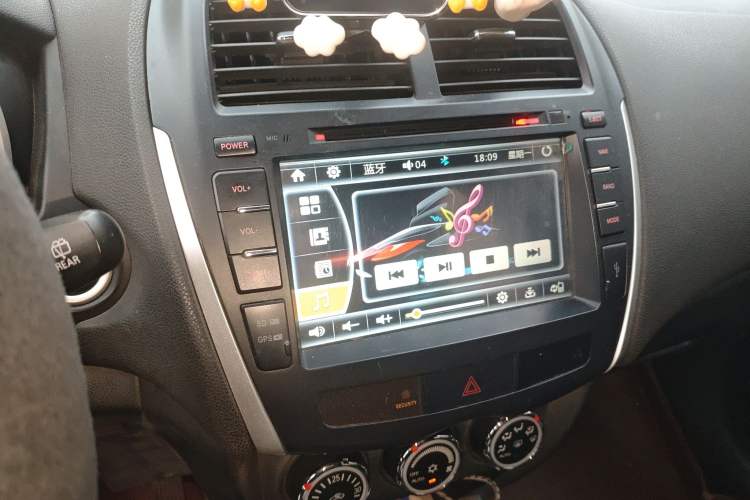 Used Mitsubishi ASX 2013 2.0L CVT Two-Wheel Drive Luxury Edition