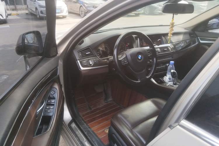 Used BMW 5 Series 2017 525Li Luxury Design Package
