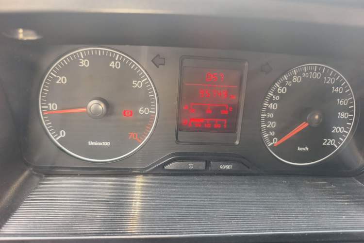 Used Volkswagen Jetta 2012 1.6L Collector's Edition Odometer Close Up