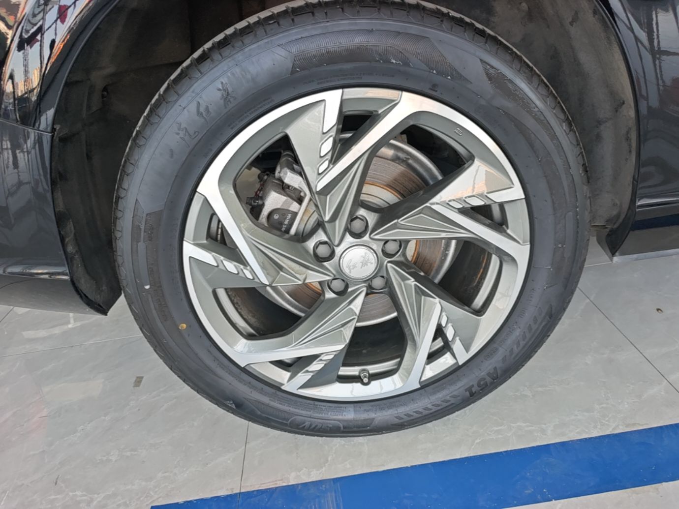 Hongqi HS3 PHEV 2024 PHEV 115km Jingwei Edition — снимка 11