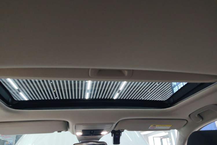 Used Honda Civic 2023 240TURBO CVT Dynamic Edition Headliner