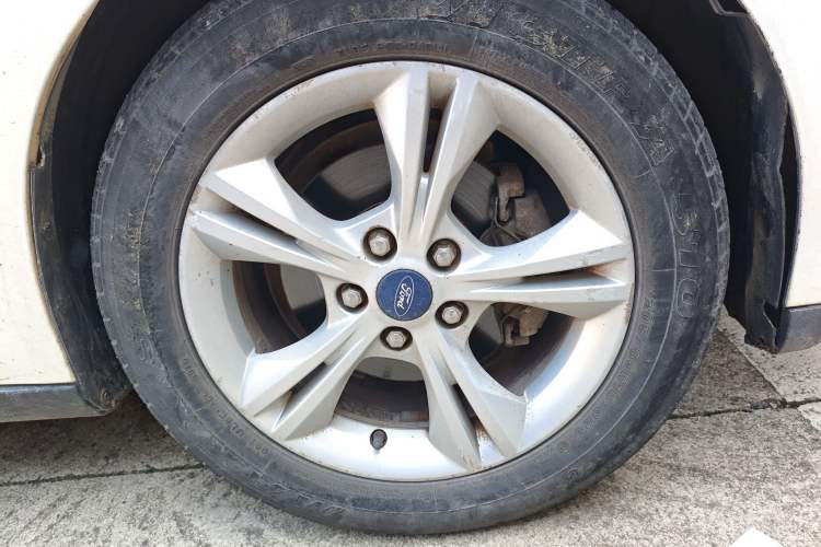 Used Ford Focus 2012 Hatchback 1.6L Automatic Fashion Edition