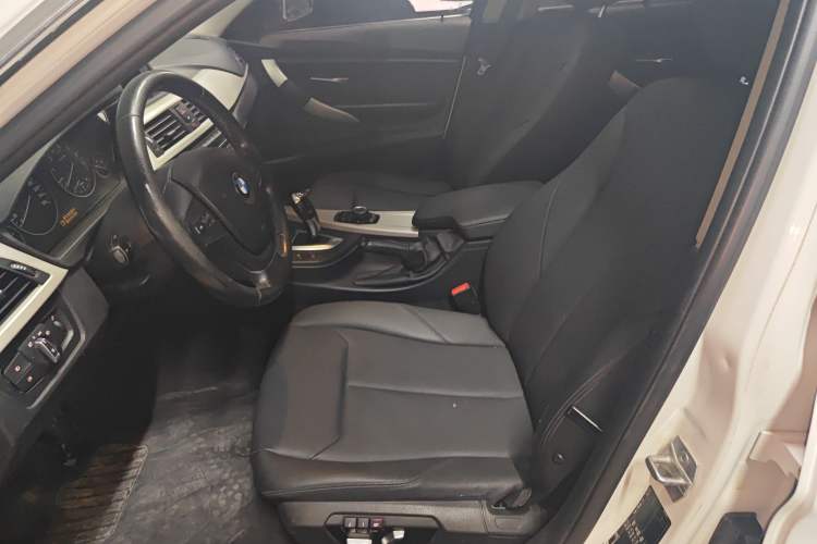 Used BMW 3 Series 2016 320Li Ambition Model