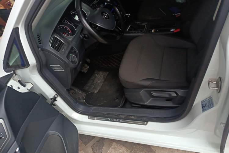 Used Volkswagen Golf 2016 1.6L Automatic Comfort Model