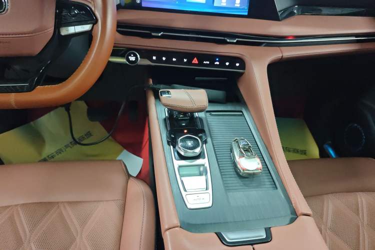 Used CHANGAN CS75 PLUS 2023 3rd Generation 1.5T Automatic Pilot Model
