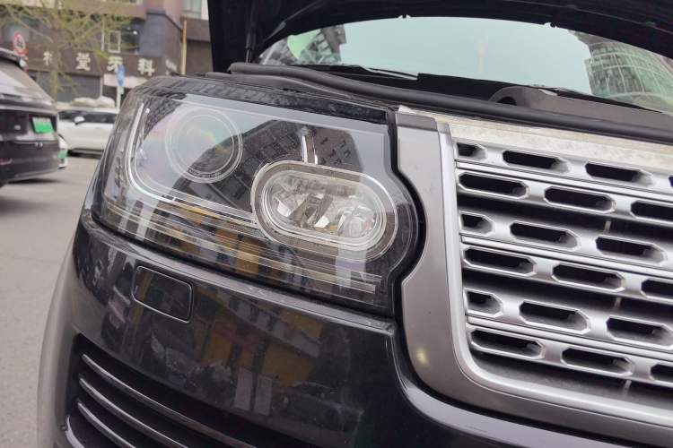 Used Land Rover Range 2016 3.0 SC V6 Vogue Right Front Headlight