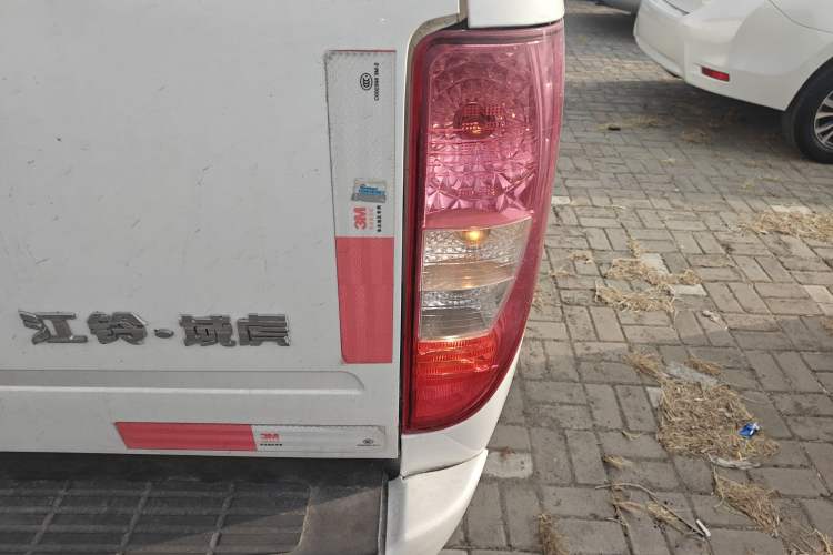 Used JMC Yuhu 7 2016 2.4T Four-Wheel Drive Ultra-Luxury Edition JX4D24
