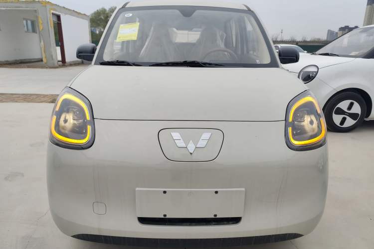 Used Wuling Hongguang MINIEV 2025 Four-Door Version Advanced Edition Front