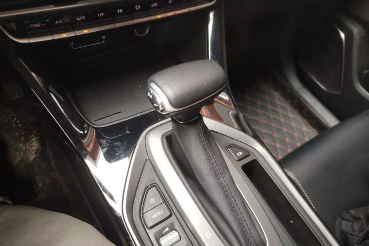 Used GAC Trumpchi GS4 2022 270T Automatic Smart Drive Navigation Edition (Upgraded Version) Gear Lever