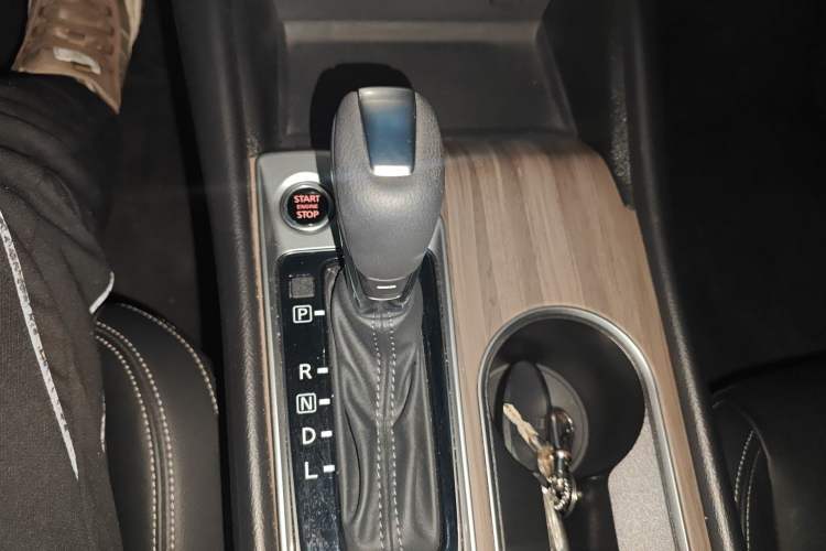 Used Nissan Teana 2021 2.0L XL Comfort Edition Gear Lever