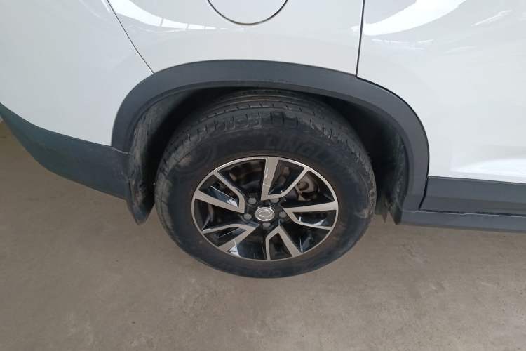 Used FORTHING T5 2021 1.5T Automatic Comfort Version Right Rear Wheel Hub