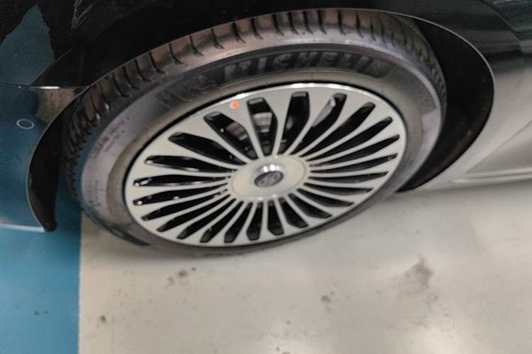 Used Hima Stelato S9 2026 Model Range-Extender Ultra, Rear-wheel Drive, 53kWh