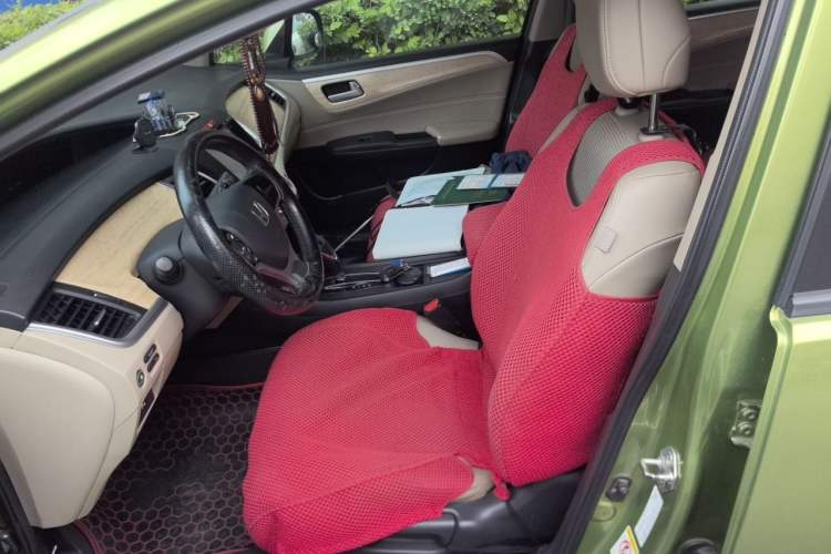 Used Honda Jade 2013 1.8L automatic Comfort version 5 seats
