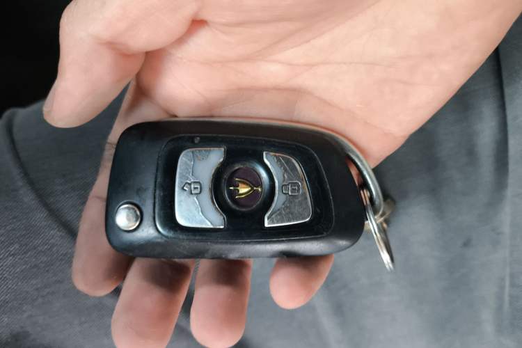 Used Jinbei Hiace King 2021 2.0L City Transport King Series Comfortable High-Roof 6-Seater 1TZS
