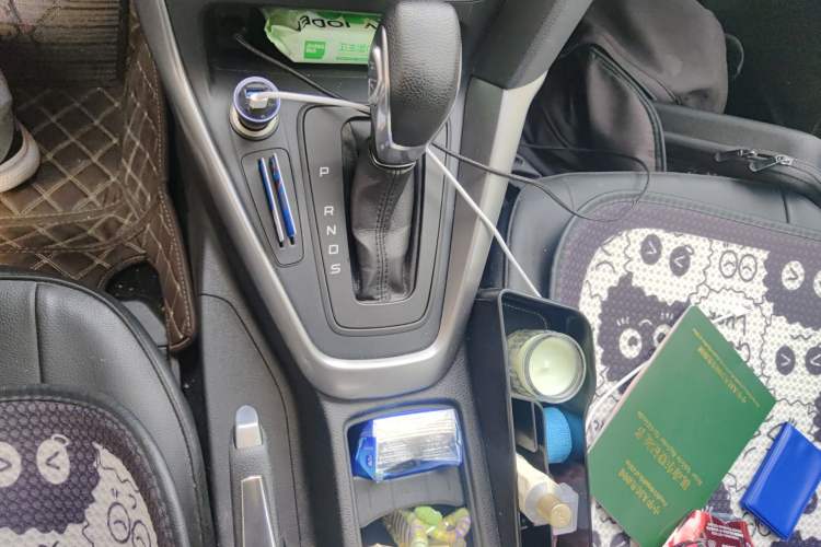 Used Ford Focus 2015 Hatchback 1.6L Automatic Comfort Model Gear Lever