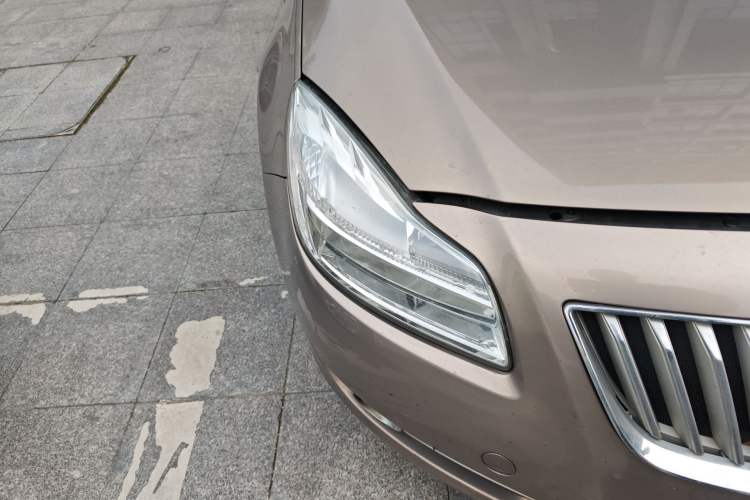 Used Buick Regal 2012 2.0L Luxury Edition Right Front Headlight