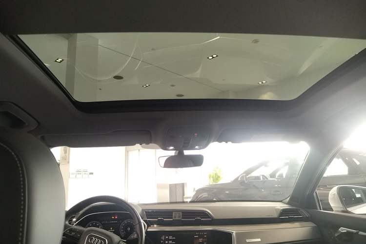 Used Audi Q3 2024 40 TFSI Fashion Dynamic Model