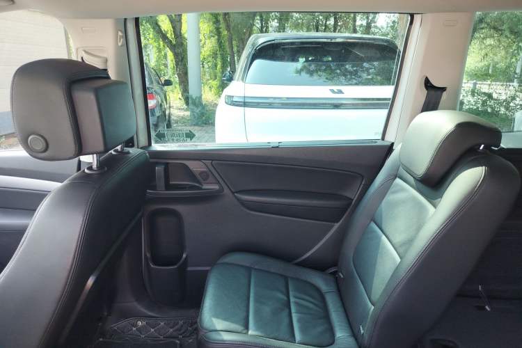 Used Volkswagen Sharan 2019 380TSI Comfort Edition 7-Seater