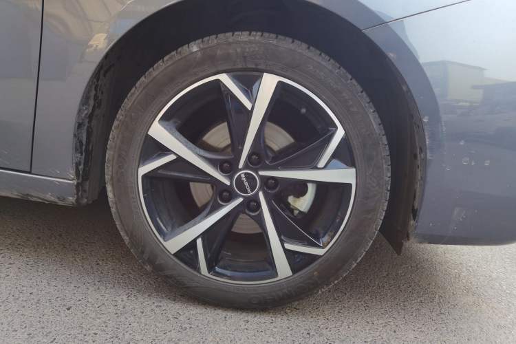 Used Roewe i5 2024 1.5L CVT Luxury Edition
